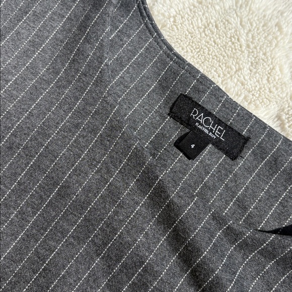 Rachel Roy Shift Dress – Size 4 | Pinstripe | Minimalist Chic | 3/4 Sleeve | - Picture 4 of 6